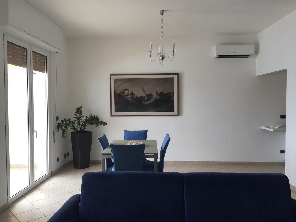 Les Agrumes Varigotti Luaran gambar